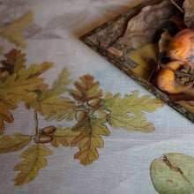 Load image into Gallery viewer, Italian table cloth made with high-quality linen