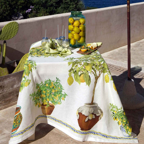 Italian tablecloth with lemons  