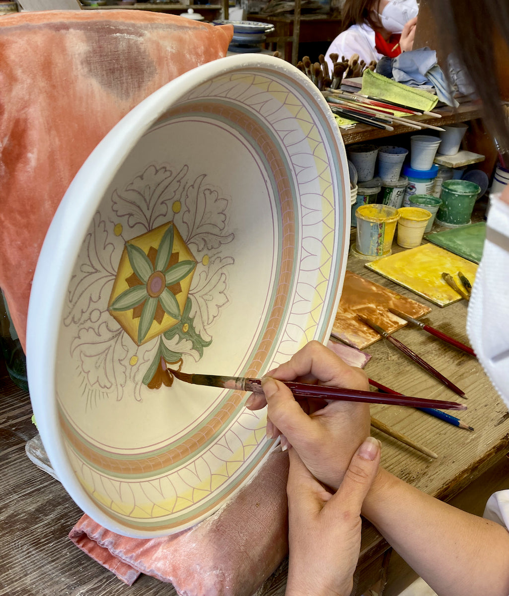 History of Deruta Ceramics and Maiolica production in Italy Origine