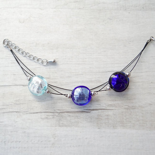 Blue bead bracelet 